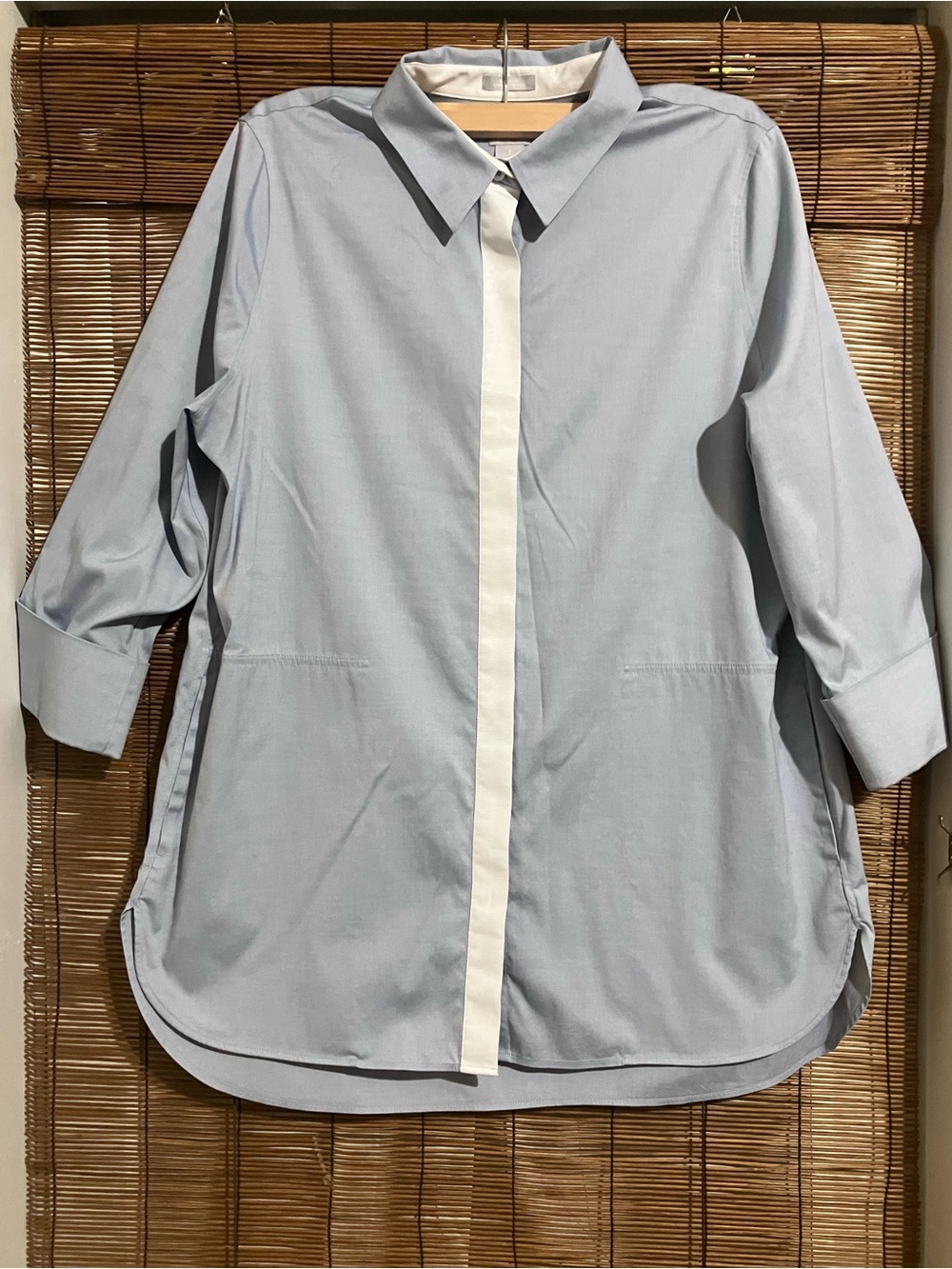 Chico's No-Iron Cotton-Blend Tunic Shirt
Size 3